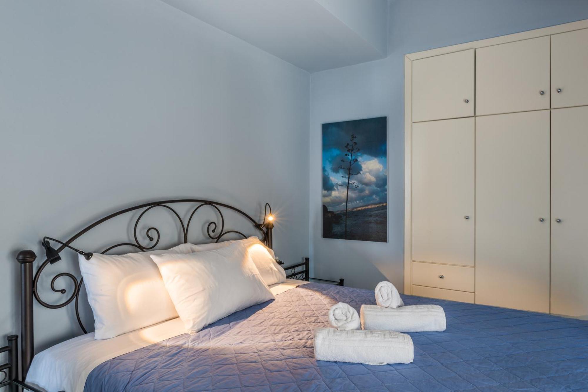 Nais Apartments & Studios Chania  Phòng bức ảnh